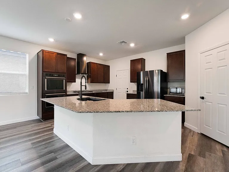 7547 Mojave Wind Ave — Photo 7