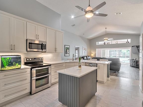 4th image of 37 Ocean Pines Dr