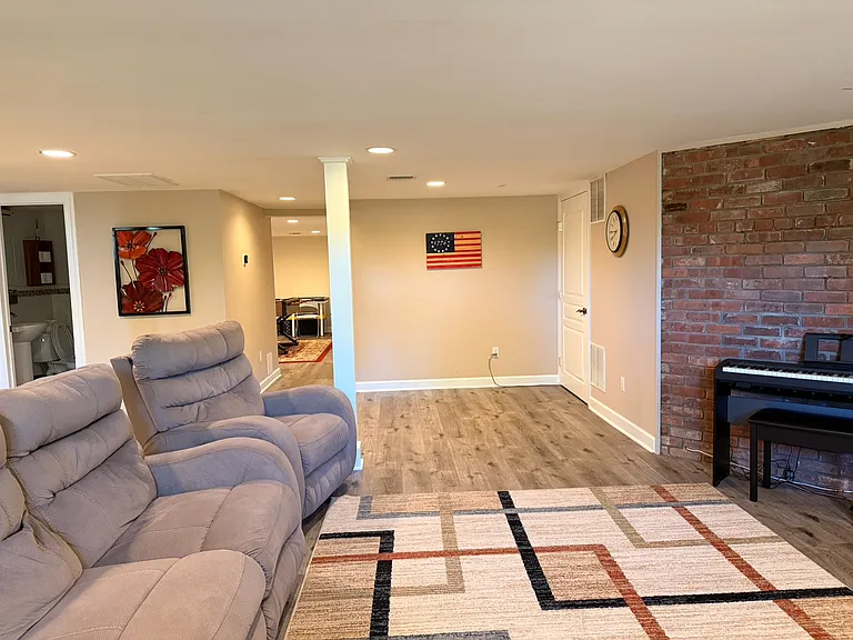 40 Rumson Rd — Photo 19