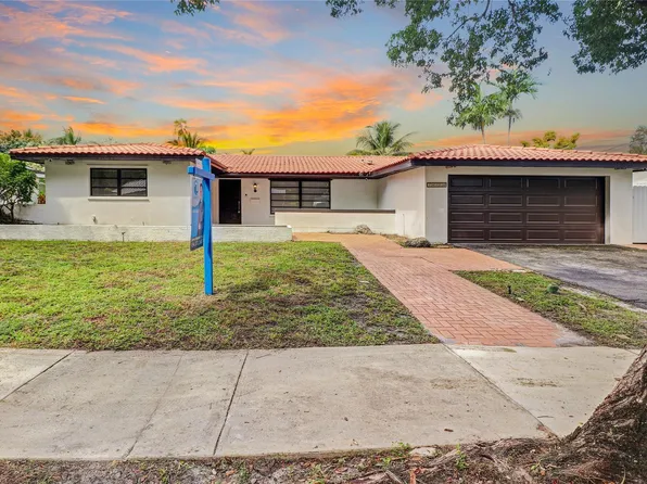14110 Lake Candlewood Court, Miami Lakes, FL 33014