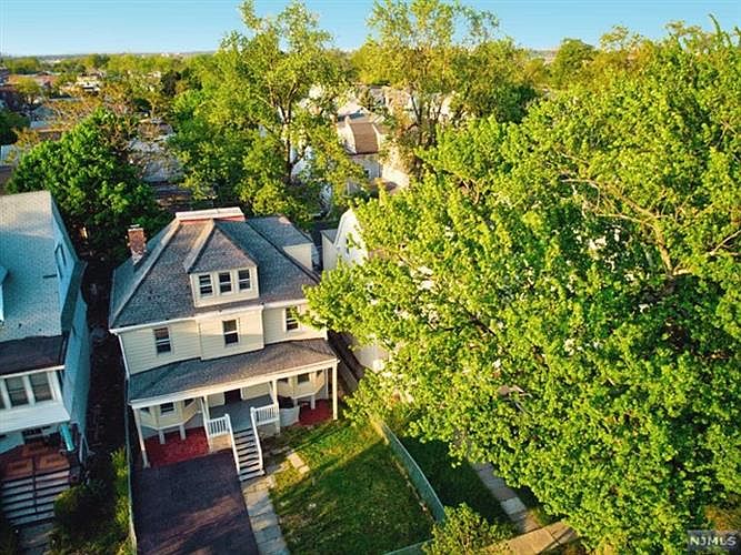 1st image of 88 Park Ave