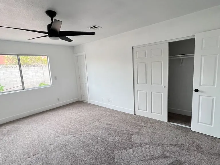 340 Clover Glen Ct — Photo 12