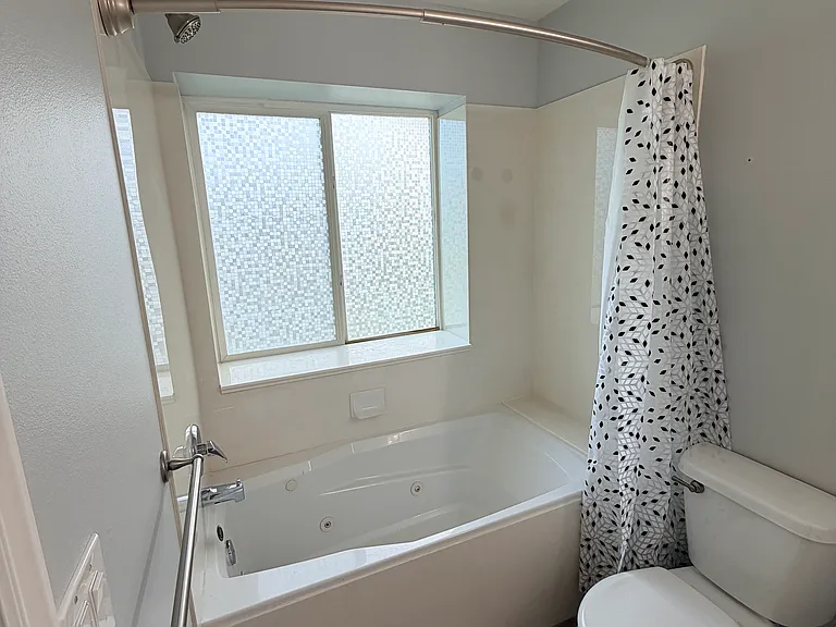 518 N 350 E — Photo 8