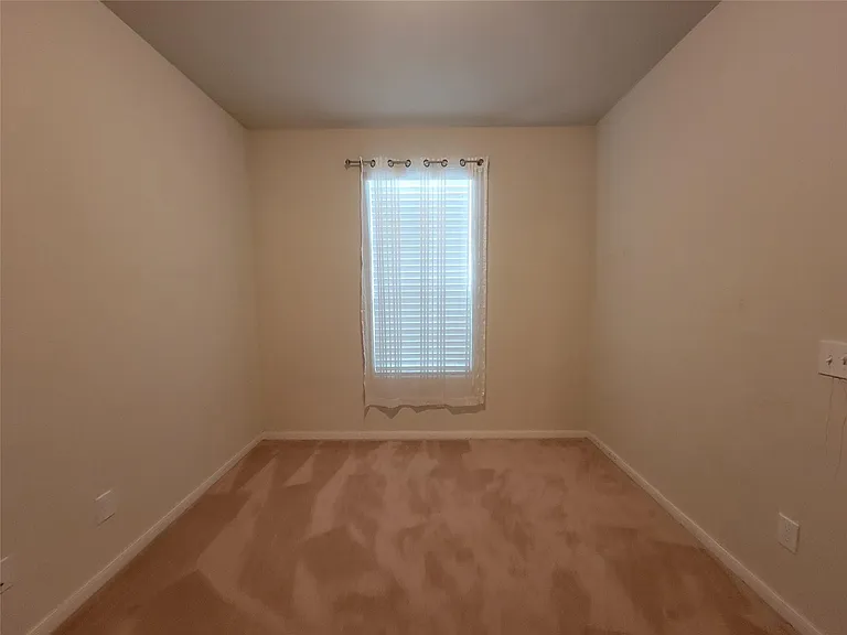 20135 Linden Spruce Ln — Photo 8