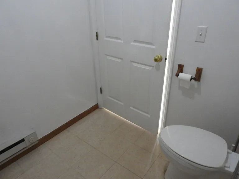 6300 W Port Bay Rd #B — Photo 10