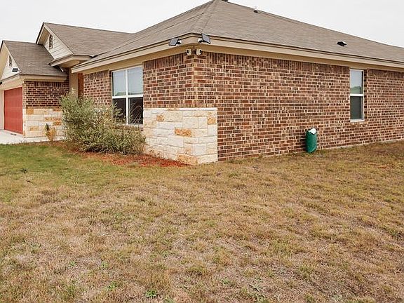 3rd image of 1415 Justice Dr