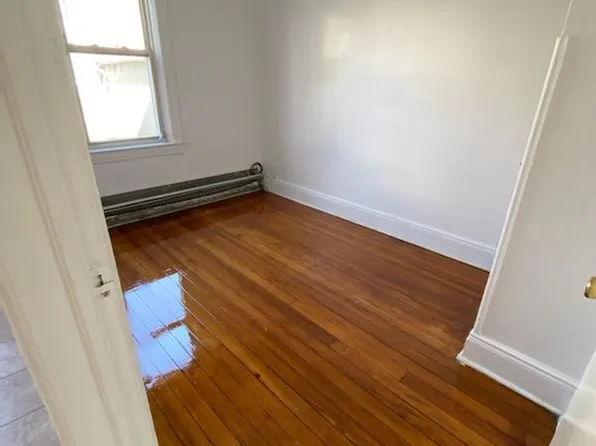 28 Sheffield St Floor 1, Jersey City, NJ 07305