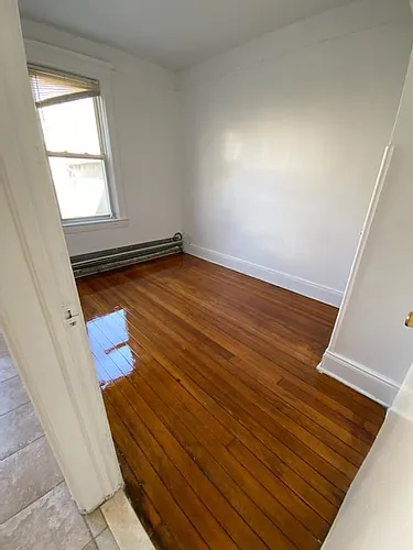 28 Sheffield St #1 Photo 1