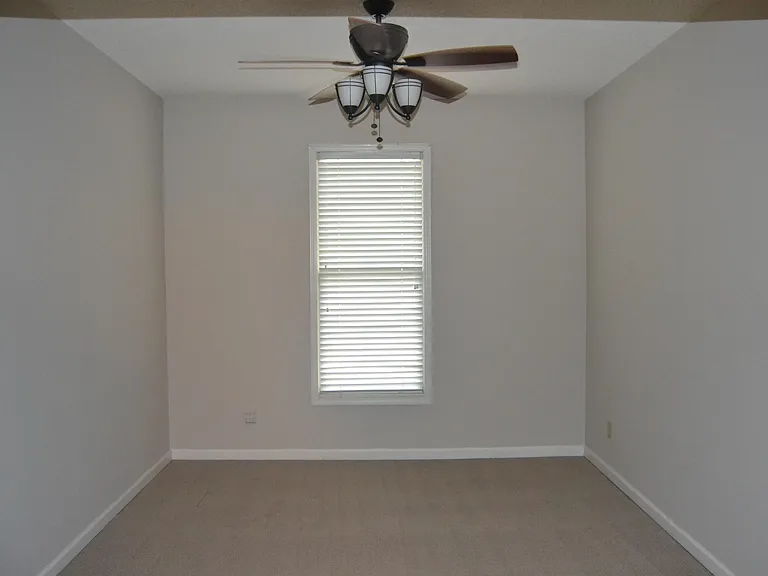 10486 Juneau Way — Photo 24