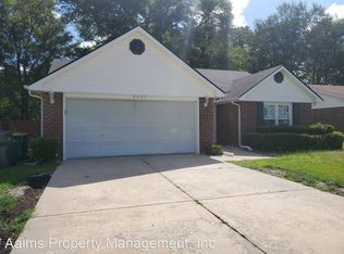 2825 Chillingworth Dr, Fayetteville, NC 28306