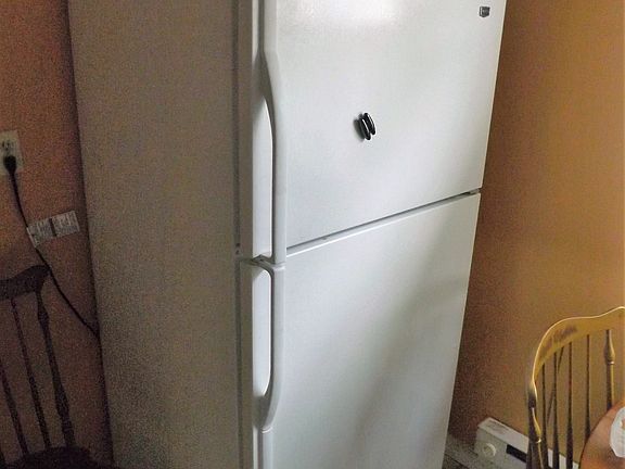 refrigerator stays