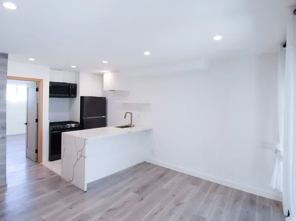 Canon Dr, 120, 120 S Canon Dr APT 6, Beverly Hills, CA 90212