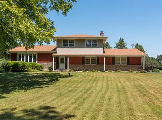 41W068 Denny Rd, Sugar Grove, IL 60554