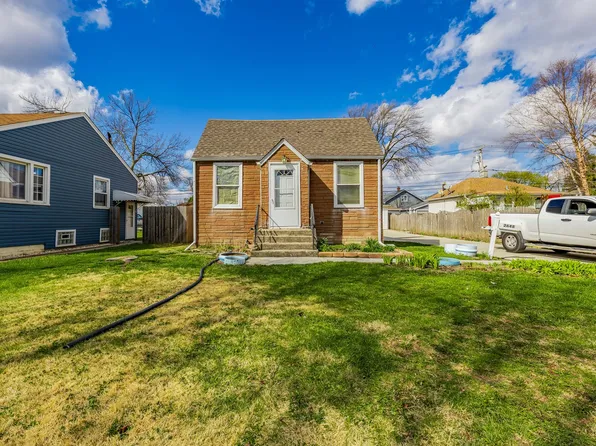 2648 123rd St, Blue Island, IL 60406