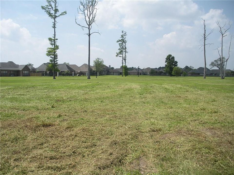 2nd image of River Rd