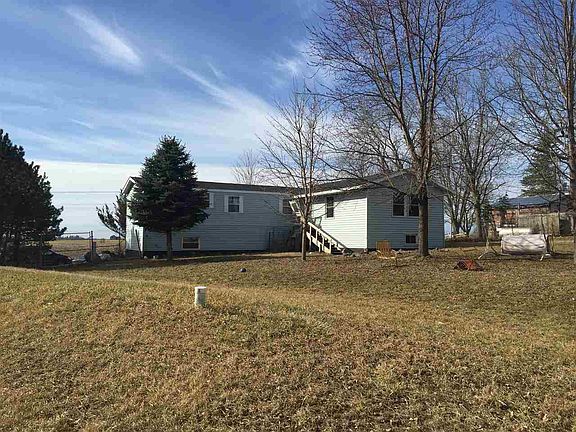 2nd image of W8014 County Highway H