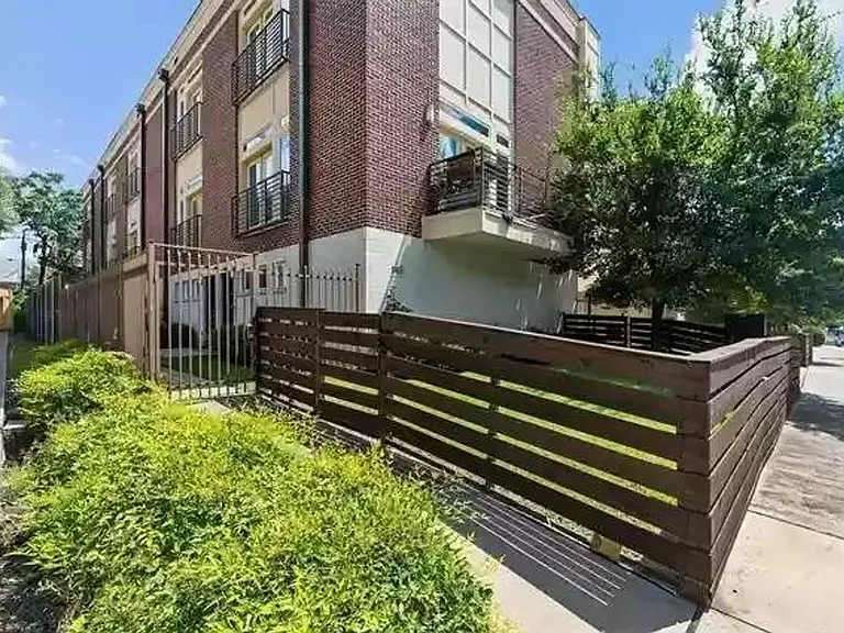 5711 Ross Ave #9 — Photo 21