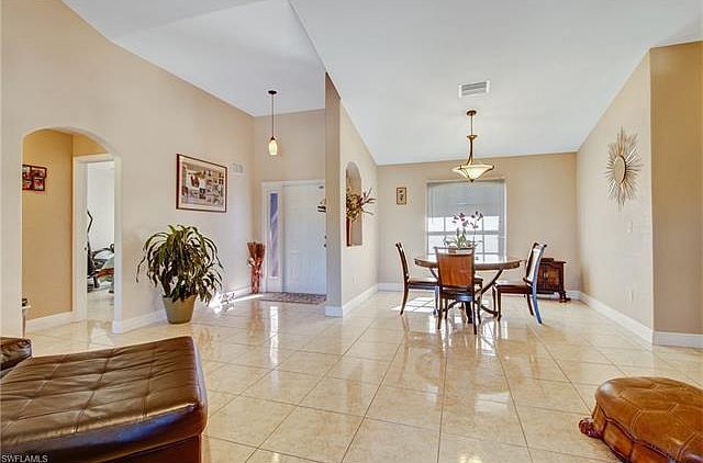 1st image of 3102 Sunshine Blvd S