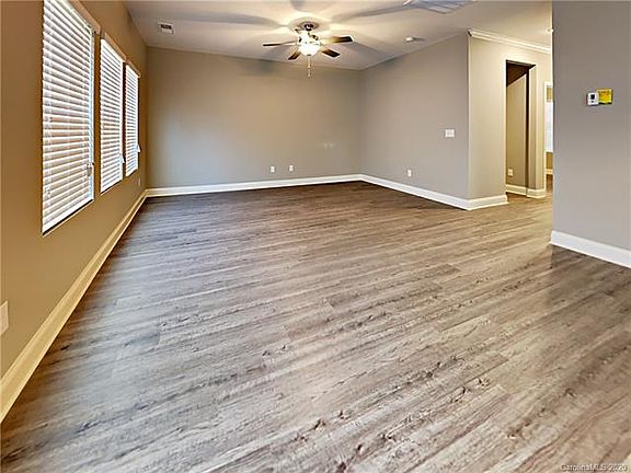 5th image of 9224 Evans Creek Ct