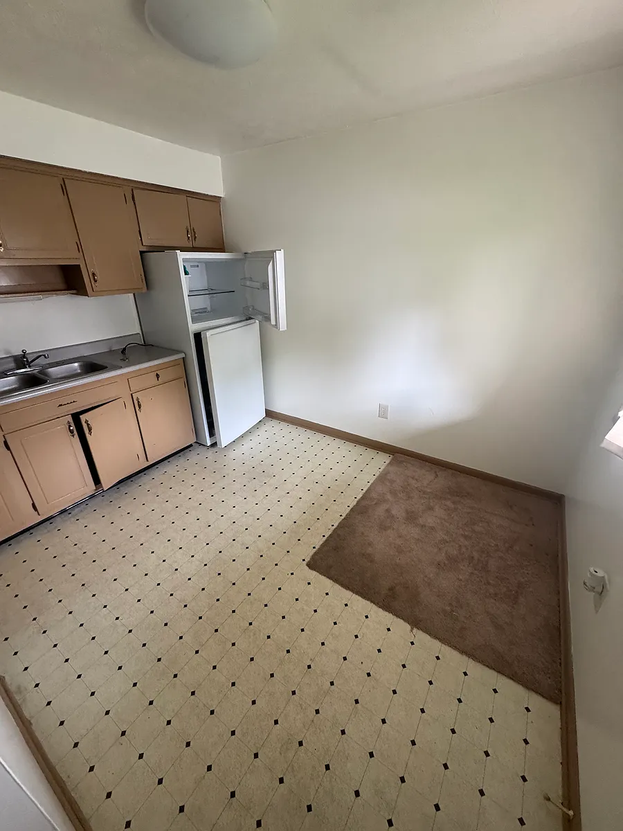 Building Photo - 614 Sherman St #1