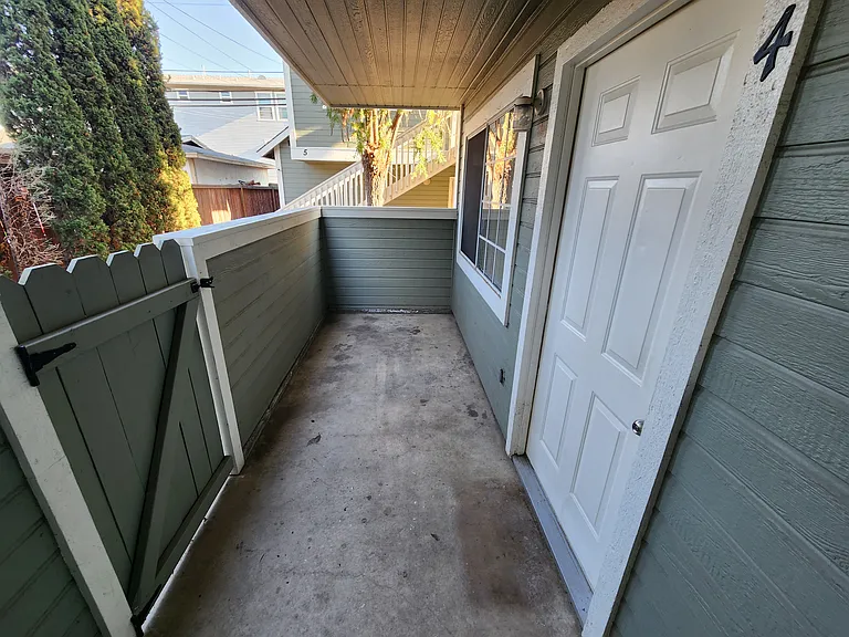 124 W Truslow Ave #4 — Photo 14