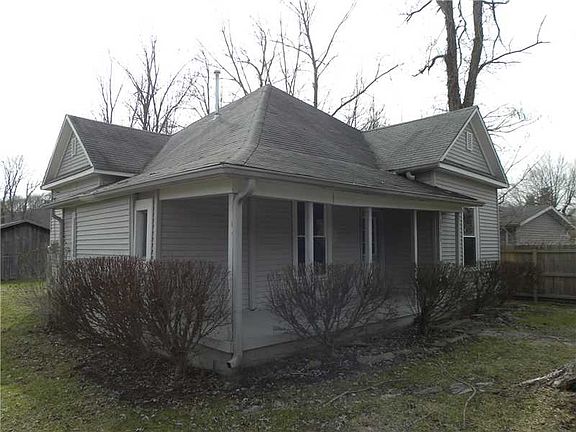 4th image of 2363 North St