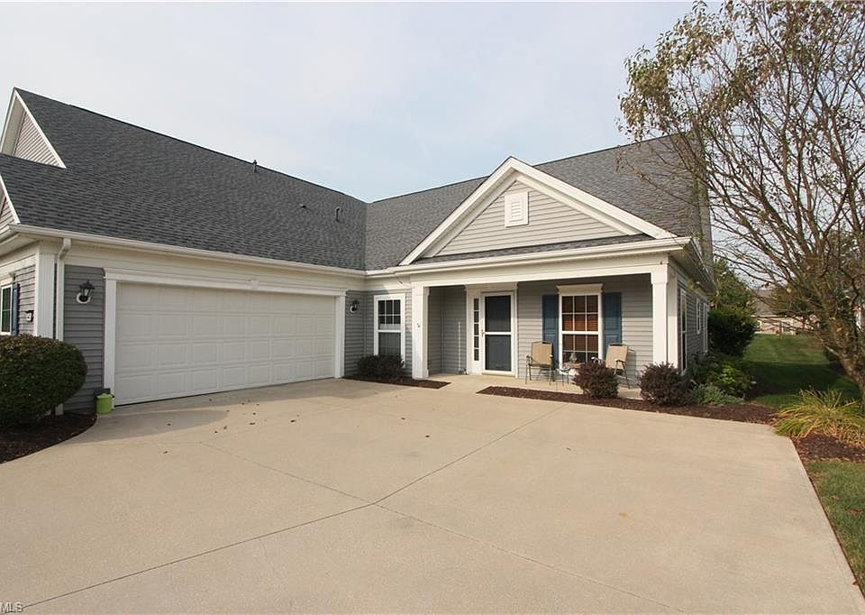 1st image of 440 Winward Ln