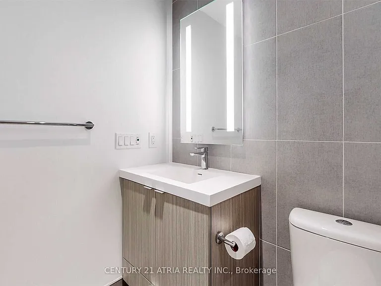 575 Bloor St E #3211 — Photo 40
