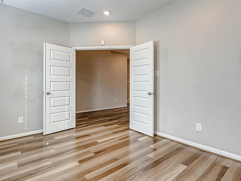 2165 Woodland Pine Dr — Photo 8