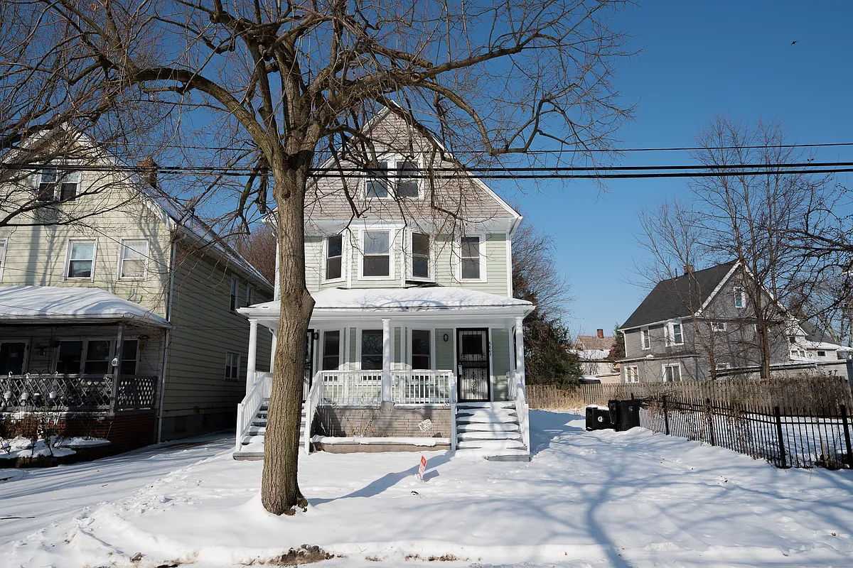 Building Photo - 6803 Bonna Ave #6803