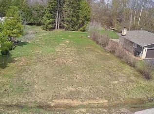 1200 W Glen River Rd, Glendale, WI 53217