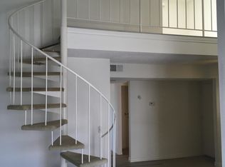 1900 E Beverly Way UNIT 215, Long Beach, CA 90802