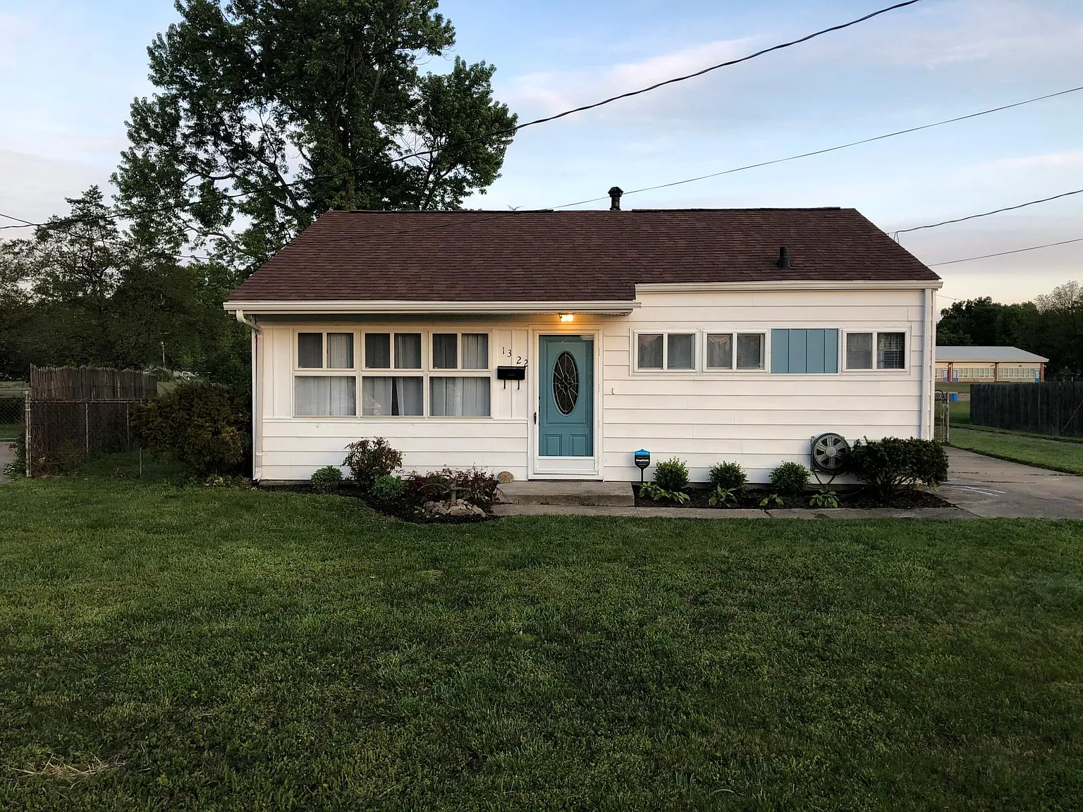 1322 Pigeon Pass Rd — Photo 2