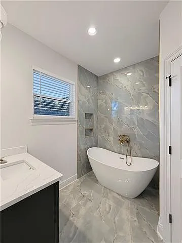 2756-2758 Gladiolus St #2756 — Photo 13