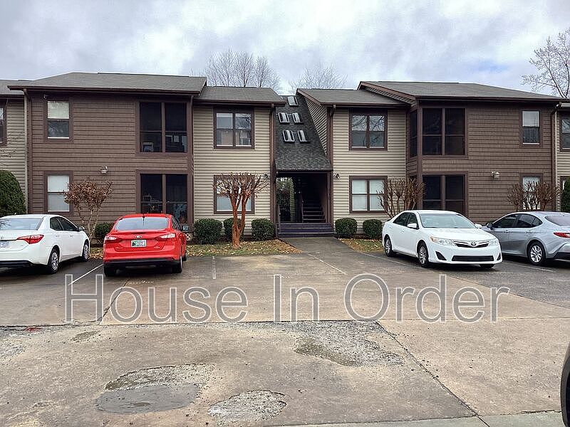 1st image of 1230-5 State St