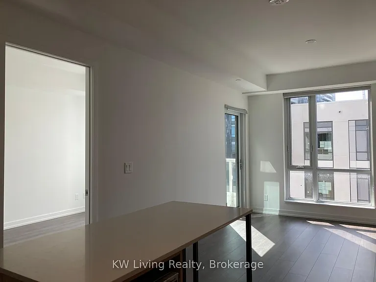 8 Beverley Glen Blvd #611 — Photo 28