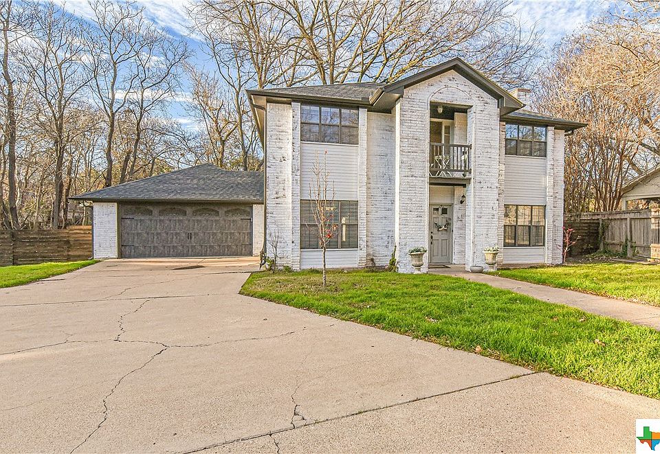 1st image of 3610 Oakwood Ct