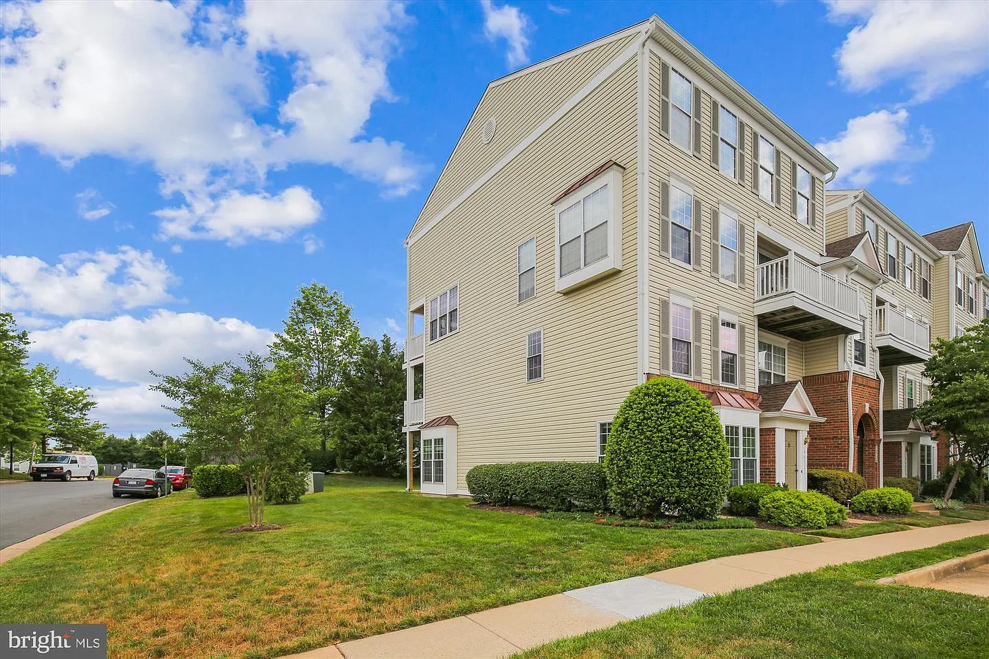 2 bed, 1260 sqft, $2,495 — Photo 3