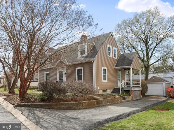 570 Dunn Irvin Dr, Hagerstown, MD 21740