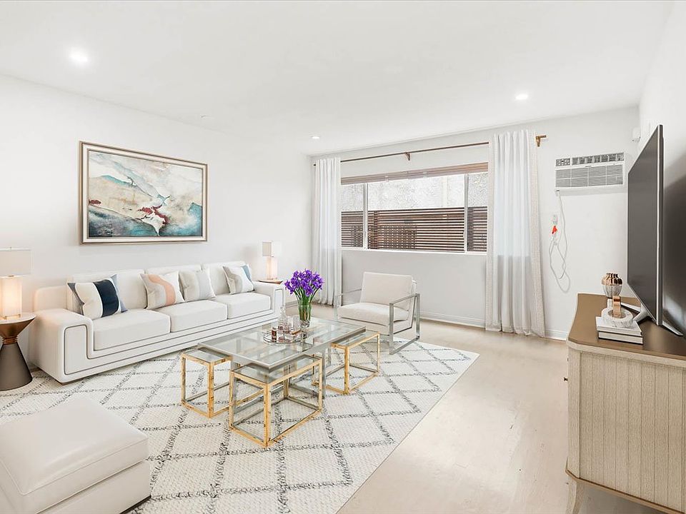 1st image of 938 Palm Ave APT 3