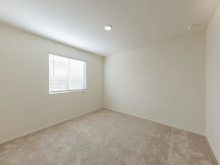 25802 W Coles Rd — Photo 12