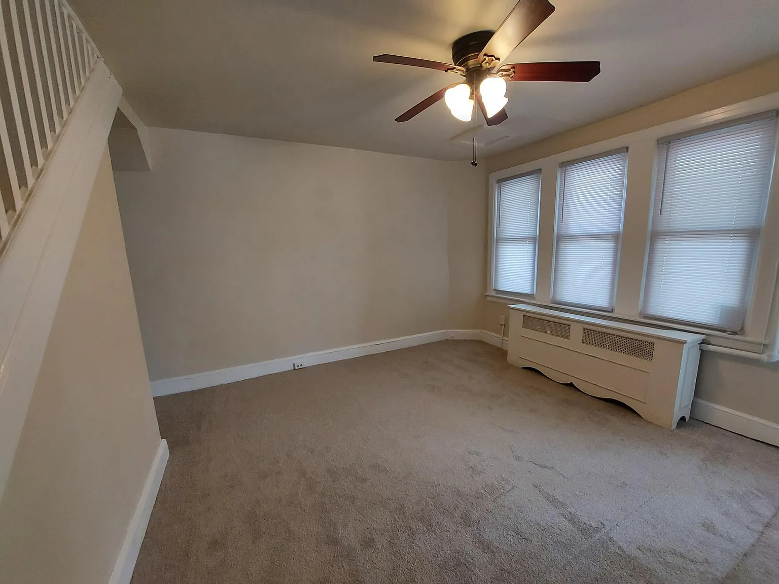 3 bed, 1218 sqft, $2,150 — Photo 2