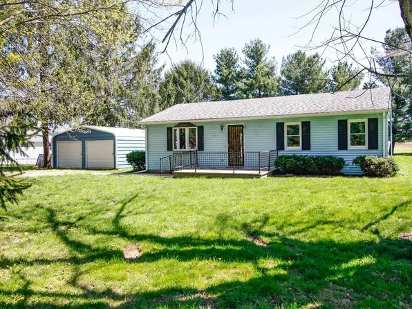 1136 Oxford Pike, Bath, IN 47010