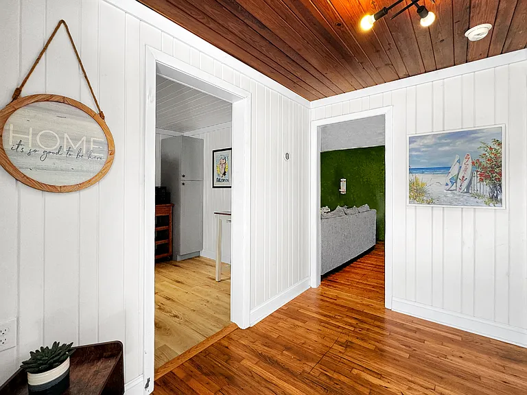 1666 W Intendencia St #B — Photo 24
