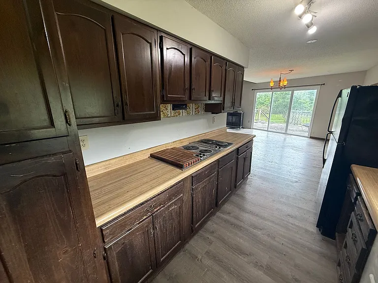 4284 Jefferson St — Photo 19