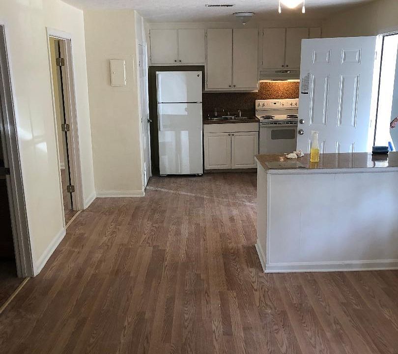 1st image of 556 Frashier Rd