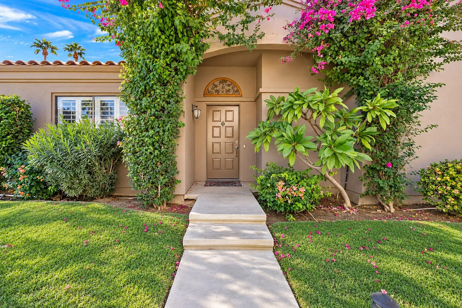 3 bed, 3.5 bath, 2489 sqft, $9,500 — Photo 4