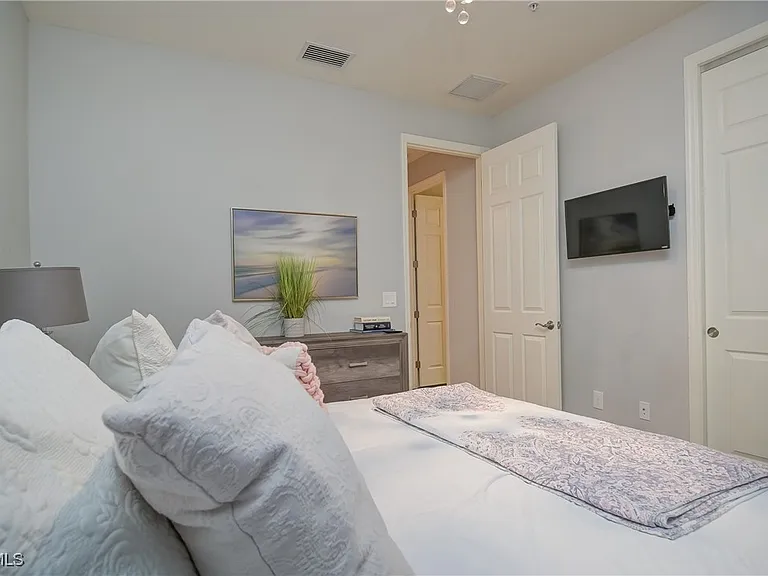 11845 Palba Way #7301 — Photo 24