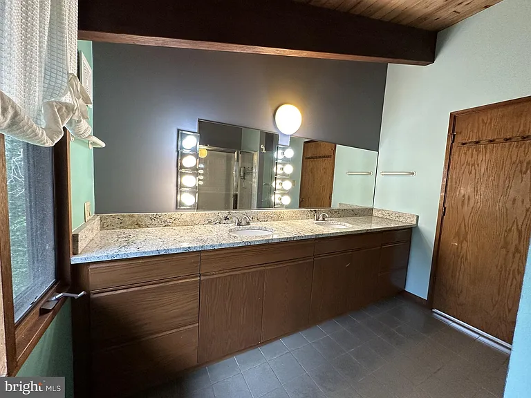 6022 Munson Hill Rd — Photo 33