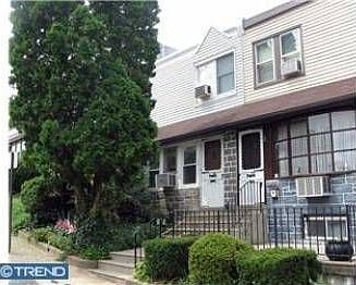 2nd image of 178 N Carol Blvd